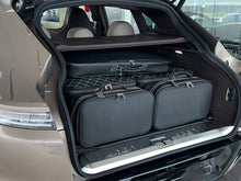 Carregar imagem no visualizador da galeria, Aston Martin DBX Luxury luggage baggage bag Set