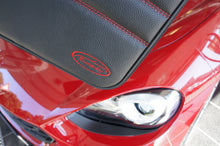 Carica l&#39;immagine nel visualizzatore di Gallery, Fiat 124 Spider with Red stitching Roadster bag Luggage Baggage Case Set