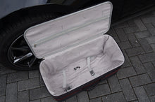 Laden Sie das Bild in den Galerie-Viewer, Mazda MX-5 ND + RF with Red seam Roadster bag Luggage case set