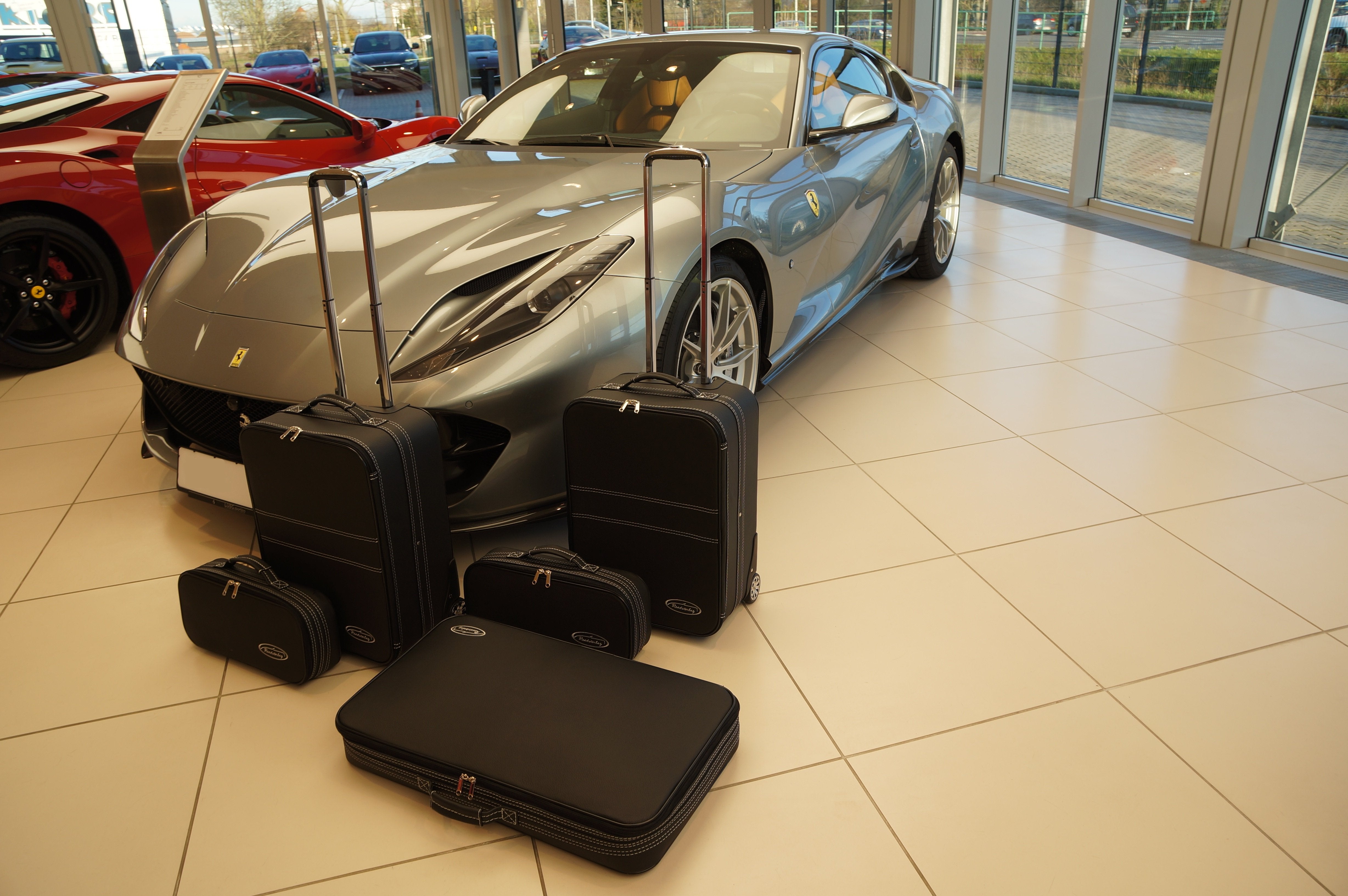 Ferrari Back Case Ferrari 812 Superfast Boot / Trunk Luggage Set 5pc | Roadster Bag
