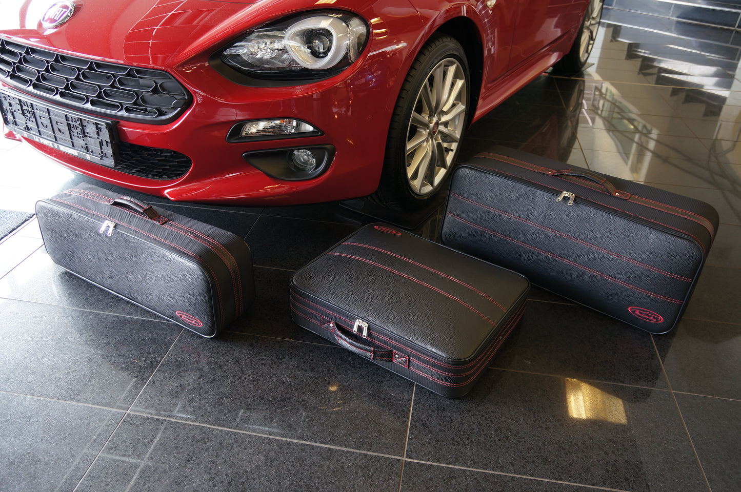 Fiat 124 Spider with Red stitching Roadster bag Luggage Baggage Case Set