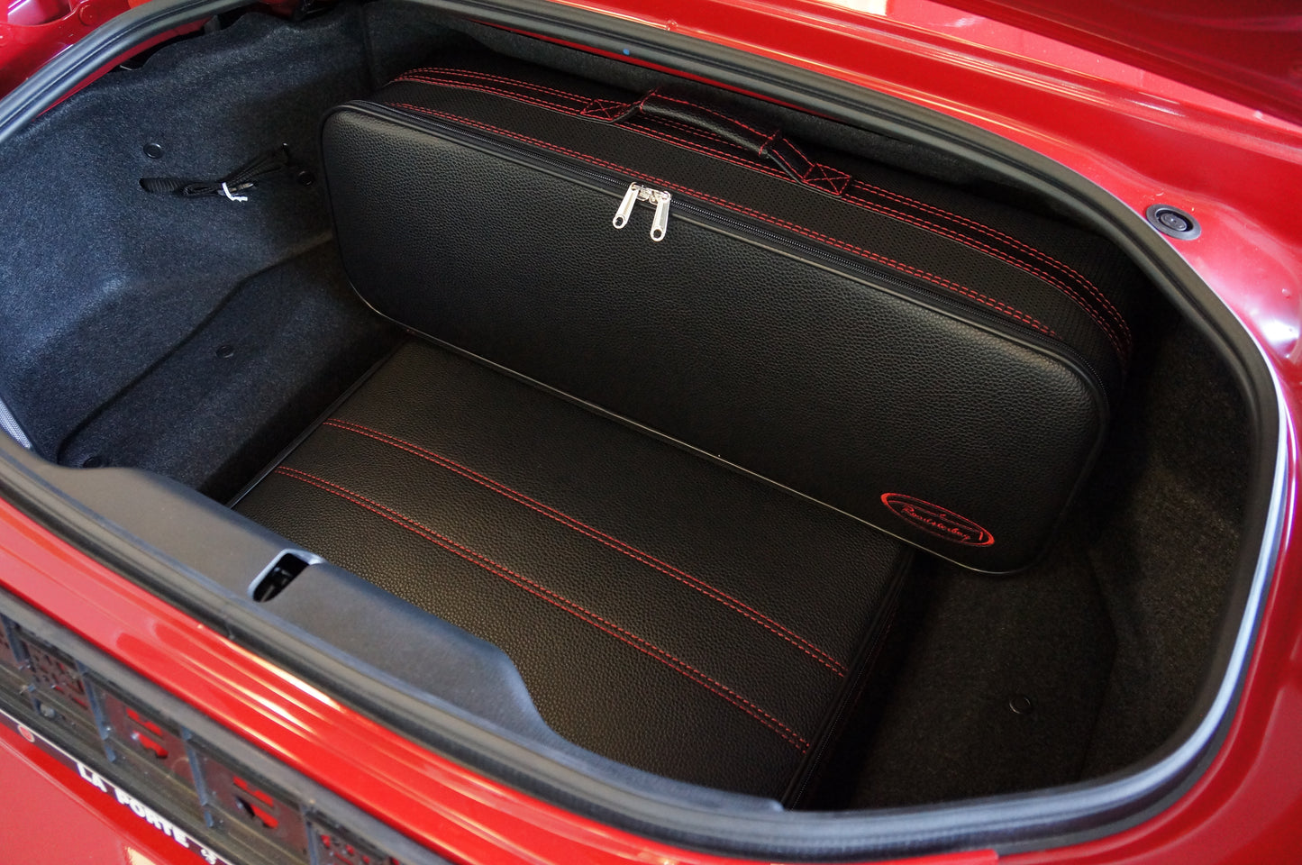 Fiat 124 Spider with Red stitching Roadster bag Luggage Baggage Case Set